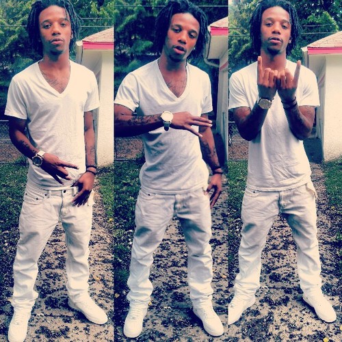 on my M.O.B shit , ¦19¦ & ¦single¦ #TeamFollowBack , Follow me on INSTAGRAM : @BDANTIII .