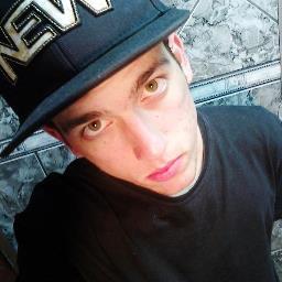 tentando ser deejay nas horas vagas, e eu não sou legal..firmeza?
http://t.co/3GIIdmVnKF