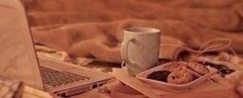 تَدعِي آلقلوُب بِمآ {تَشتَھي} فـِ يُجِيب اللّه بِمآ هو خَيرا لھآ ♡