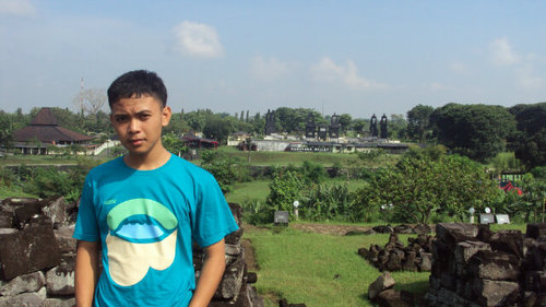 imannugraha34's profile picture. 