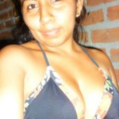 claudivela's profile picture. 