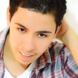 Olá galera! Meu nome é Marcelo Santos e sou um cantor pop independente do Brasil. Curta minha página no Facebook e conheça mais: http://t.co/cmACVQciMh