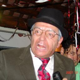 Abogado laboralista U de Cds.   “ La democracia se basa en la convicción de que en la gente común hay posibilidades fuera de lo común” Harry Emerson Fosdick.
