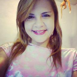 estragam: AnnandaAzevedo , segue?
núm.. 8019.2995
facebook:http://t.co/ZeNWcKjq5l
 15 aninhos :$ 
 bju ;*