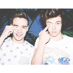 potatounfamous's profile picture. « peace, love and empathy »