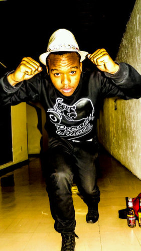 I love GOD.don't think you know me that well cause you dont! #dancer  #choreograher!!!!! Rather say I,ll be friends with you only if you kind.