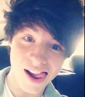 So theres this boy, he loves skittles. Ryan i love you, youre my everything x