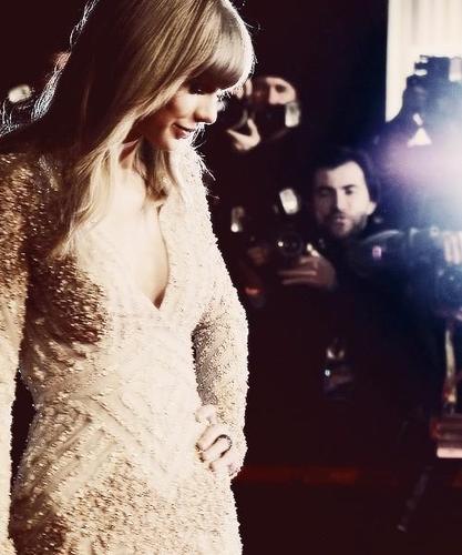 Long live the walls we crashed through, all the kingdom lights shined just for me and you. ♡
