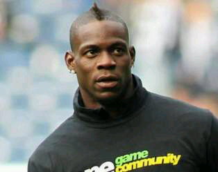 Hi everybody im mario balotelli born in palermo 12-08-1990 i live in como and im a footballer! I play 4 AC Milan I speak italian english spanish and french :)