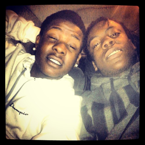 she just lick i dont hit show on love for no thot .....