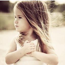 wij tweeten leuke zinnen en leuke foto's 
xoxoxo♥