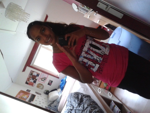 13 jaartjes|| elim♥|| vrienden || famillie || insta : manasibeuving21 || @KEIZBABY ♥ || karma is een bitch || music is my boy friend ||
