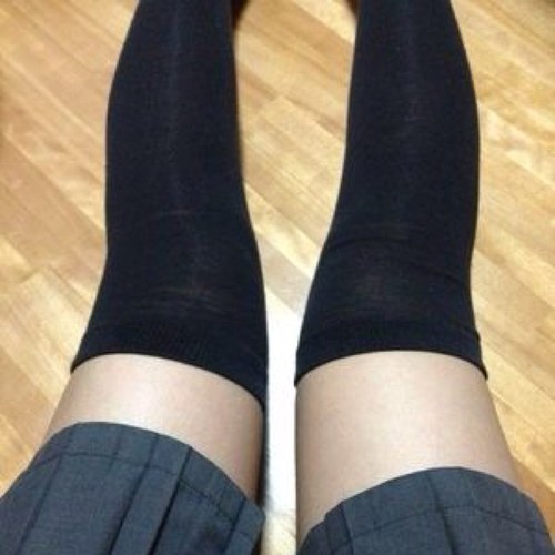 栞菜です周りは彼氏がいるのに私は出来たことがなくて寂しいです(_)彼氏じゃなくても良いからセフレが出来たらと思って初めました\(//∇//)\