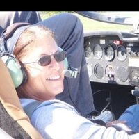 Leslie B (@catspadog) 's Twitter Profile