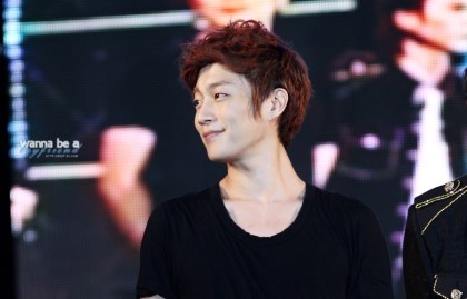 Be In Love(W.sound)패계 윤두준(19) 팬호칭은 아이 2013.07.10 ~ing