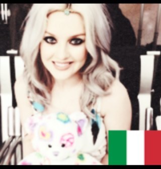 I'm a big Directioner Mixer and Mahomie a I love you @OneDirection @AustinMahone @LittleMixOffl I hope to meet you soon would be my dream.I'm fan italian