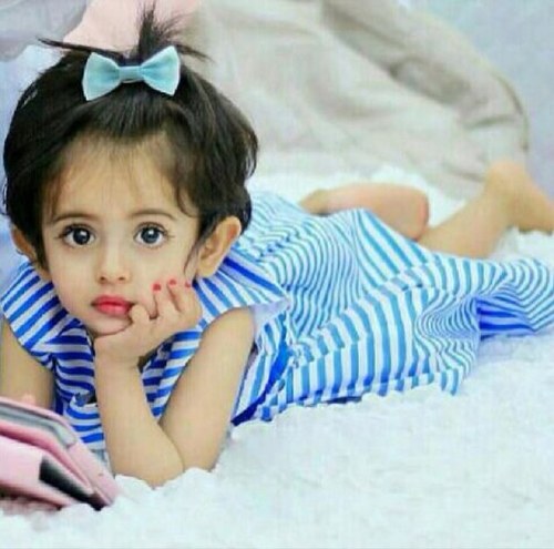 بعضَ النصُوصّ تشُوقنيْ لرؤية الشخص آلذيْ خلفهَا .. ♡.