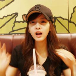 Hello !  มายเนมโด  ฮเวจิบอท   ฟอลกลับทุกคนที่ฟอลมาน่ะคะ  :)
