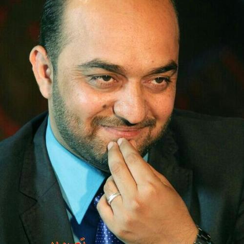ادري واعلم ما بقلبي طيبة فيهاتكلم للورئ مشواري     فعلئ بساط الورد صرت مسافرا..وتركت في جسد الندئ آثاري