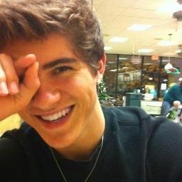 Wanna watch sexy boys and girls? This is your account :D