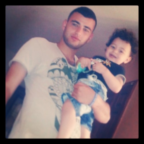 benzeglam1993's profile picture. British libyan 20 years old (BenZeglam-Tresh) 	كبير انت في قلبي و في عيوني        كبير تغار العين من قلبي  و اصبرها