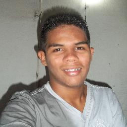 gosto muito de chocolate,e tbm sou muito fã do David Luiz ele É depois de Deus e dos meus Pais os meus maior ídolo 3.