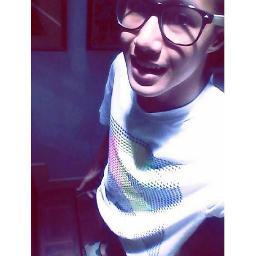name is Tao.
line : kannatorn
skype : taogogo3535
facebook : Tao N'Konnatorn Obe-om