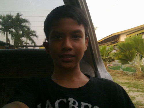suka lepak,tetap steady takkan gentar !! Sape die kite follow