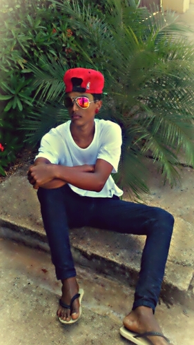 Nome: Felipe,, danço Free Step e sou do grupo #StyleDance :) quer saber maiis? so seguiir..
