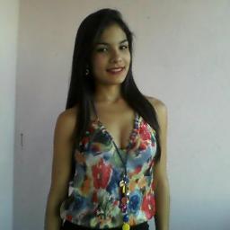 quem nasceu pra ser plateia vai morrer me aplaudindo
:)