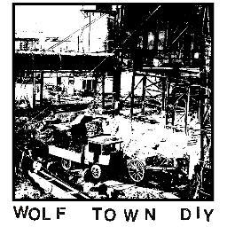 WOLF TOWN DIY