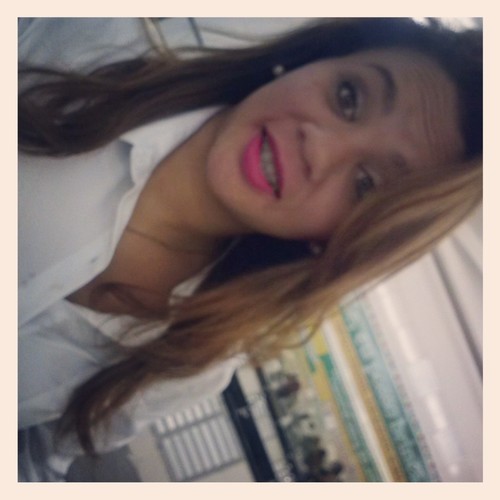 Tenho uma linda filia q amo muito e so corinthiana roxa.
Maria Lorrany Mamãe Te ama muito s2