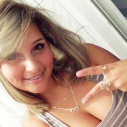 b_blnc's profile picture. Se puede crecer sin vivir, pero no vivir sin crecer...