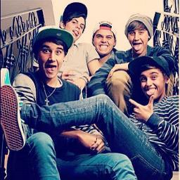 This is just fan account...Real account -- @Anela_Mahone @MariaLasnier_ so follow us there ;)) Luke/5