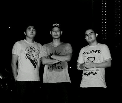 Official Twitter For The Jammy | Pop Punk | @Rizki_pambudi | @lukman86ndoel | @ArieThird | Contact : ☎ 083831460007