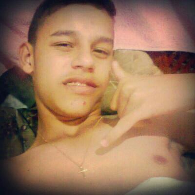 Foi só você chegar pra eu me apaixonar , tava escrito nas estrelas que eu ia te conhecer ∞
TEAMO MOZÃO d' @LuaninhaCaldas_ .