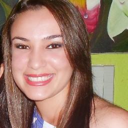 Sou intensa em tudo que faço, e não me arrependo das minha ações, sou de opinião, não de aceitação....