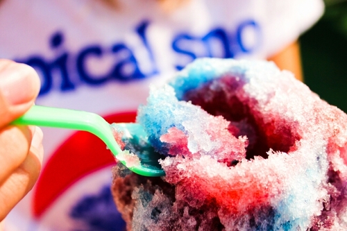 We love serving you some delicious shaved ice! Open 1-9.