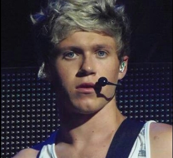 ElePupy's profile picture. || Sometimes you need to let things go ||