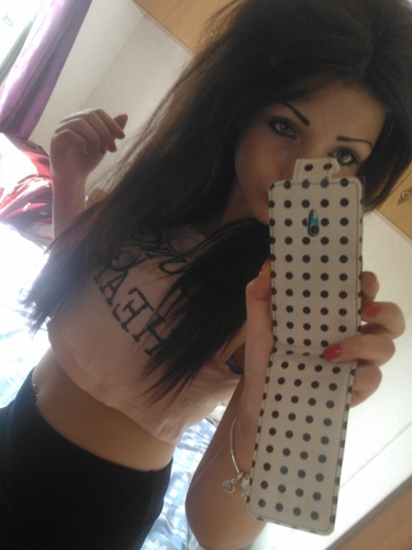 its meee!! ;)     follow me, ill follow back, probably, maybe... if you're nice.                             i love james arthur, ed sheeran and one direction.