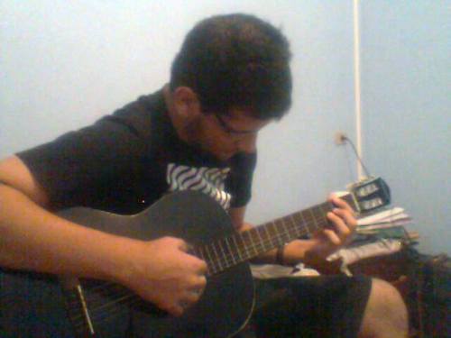 Se vier me criticar, espero que sua opinião sobre mim seja concreta, verdadeira, não adianta vim me criticar sem me conhecer..