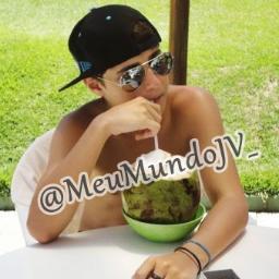 Fã Clube Oficial Meu Mundo João Victor. Seguida pelo @joaovictorevoce dia 10/11/12 .         Sonhar e não desistir  ❥                DESDE 15/10/2012