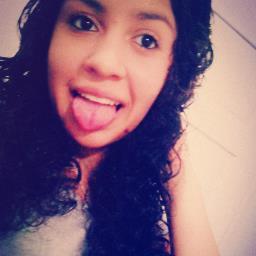 Por fora a MENINA que muitos julgam , poor dentro a MULHER que poucos conheceem '-'
