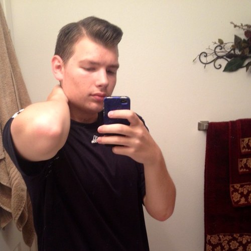I'm 17, a senior in highschool. I love running and doing outdoor activities. I am a huge football fanatic. Im also on XBox Live - ATLDirtyBirdzz is my gamertag