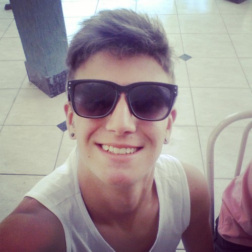 Whats - 31 9144-2804
WeChat - marcusarriel
Instagram - marcusarriel
SnapChat - marcusarriel

Brazilian, 17 years.