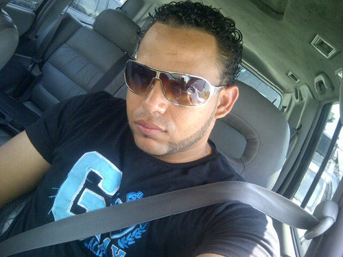 wsantosRD's profile picture. Orgulloso de ser Dominicano.             Sencillo!