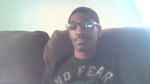 LOCAL SKATER,DANCER.... ALL WAYS DOWN FOR A GOOD TIME WEED SMOKA ND THATS ALL IG
