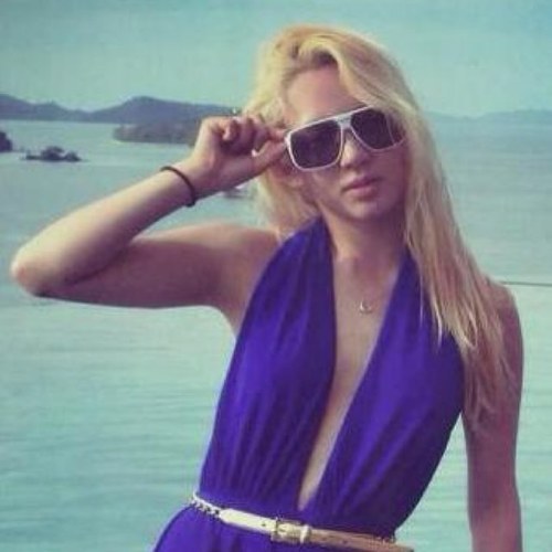 ♔ 20year old K-popper from The Netherlands ♔ Hyoyeon&Kyuhyun&Minho&Jin are my Bias