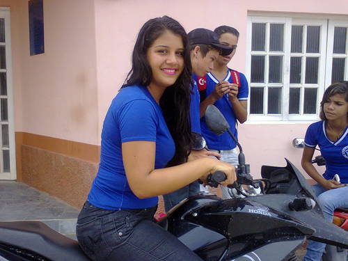 Quem comigo não convive dá minha vida não sabe nada.