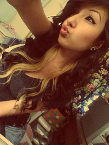Just a classy bitch that everybody hates. 